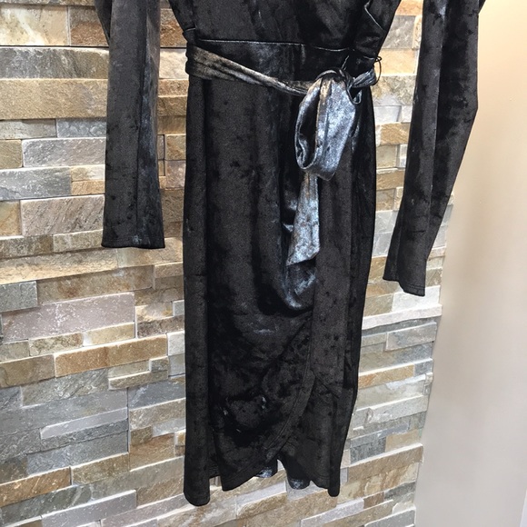 Inc Puff-Sleeve Velvet Wrap Dress - Picture 5 of 15